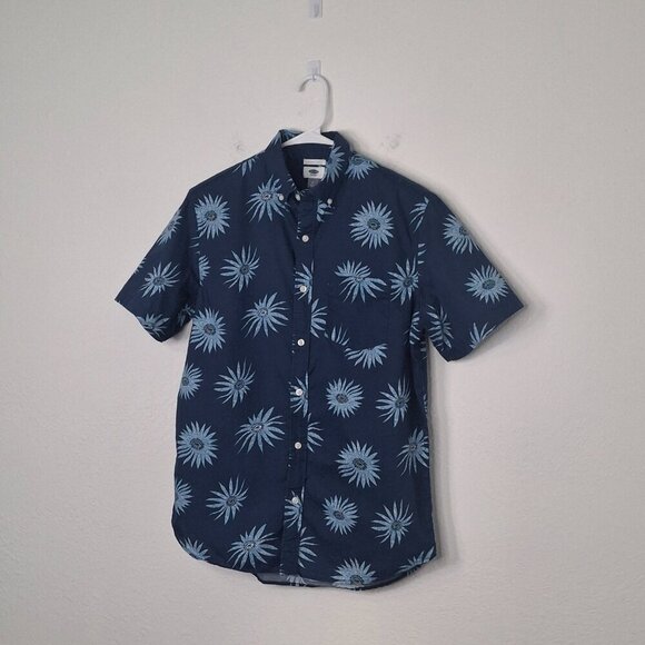 Old Navy Mens Floral Hawaiian Shirt Sz M Button Down Slim Fit Cotton Tropical - Picture 3 of 16